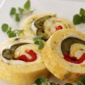 Rotolo di frittata con ripieno