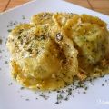 Ravioli tofu e spinaci con sugo di noci