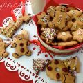 Biscotti pan di zenzero (gingerbread cookies)