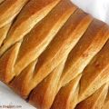 TRECCIA MOCHENA CON FICHI E NOCCIOLE AL PROFUMO[...]