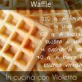 Waffle con frutta, gelato, panna, nutella