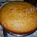 Torta di yoghurt con noci e nocciole