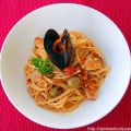 Spaghetti cozze  tonno con olive e capperi