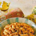 Fusilli con ragu di carne e piselli