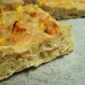 Focaccia dolce pesche e rosmarino