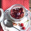 Cheesecake in vasetto alle ciliegie