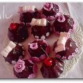 Mini Mud Cake al cioccolato decorate..