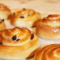 Girelle con Marmellata e Uvetta