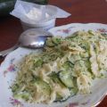 Farfalle con zucchine e robiola