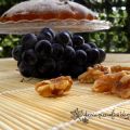 Ciambellone con uva e noci