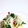 SPAGHETTONI CON BROCCOLI, GUANCIALE E PECORINO