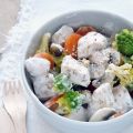 Pollo al tè verde con salsa yogurt e verdure di[...]