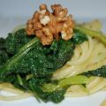 Linguine con broccoletti e noci