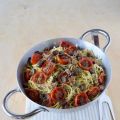 Spaghetti con acciughe olive taggiasche e[...]