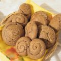 Brioches con farina di castagne e pinoli (con[...]