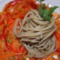 Spaghetti di quinoa bio al profumo di coriandolo