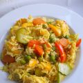 Riso al curry con pollo e verdure