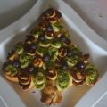 Albero di Natale di pizza e antipasti