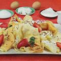 Crespelle con fragole e ricotta.