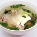 Tom Jued Woon Sen (Zuppa di noodle thailandese)