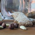 BISCOTTI VEGAN ALLE MANDORLE, NOCCIOLE E FICHI[...]