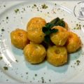 Gnocchi di zucca ripieni di fonduta al[...]