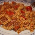 Pasta Kamut con salsiccia e pomodorini