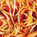 Pasta: Bucatini al salamino