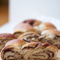 Treccia brioche con crema alla nocciola