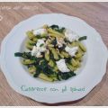 Caserecce con spinaci e fiocchi di ricotta