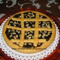 crostata con marmellata di prugne e mandorle