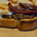 Crostone bresaola, caciotta e crema di funghi,[...]
