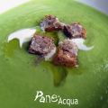 Vellutata tiepida di piselli e yogurt