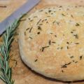 Focaccia al rosmarino a lunga lievitazione
