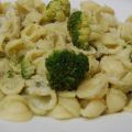 Pasta con pesto di broccoli
