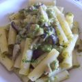 Zitoni tagliati ai funghi, rape e pancetta