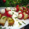 Spiedini con pomodorini, ciliegie di mozzarella[...]