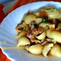 Conchiglie con zucca e salsiccia
