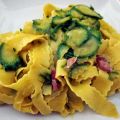 Pappardelle al curry con zucchine