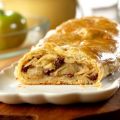 Strudel di mele con l'uvetta