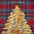 ALBERO DI NATALE DI PASTA SFOGLIA