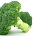 Torta salata di pasta sfoglia con broccoli e[...]