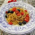 SPAGHETTI INTEGRALI CON CIPOLLOTTI, POMODORINI[...]