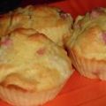 MUFFIN SALATI AL PROSCIUTTO E PROVOLA