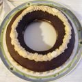 Ciambella con crema alle mandorle