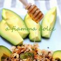 Insalata di avocado, farro e miele (o sciroppo[...]