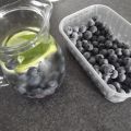ACQUA AROMATIZZATA AI MIRTILLI
