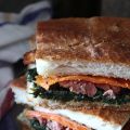 Ciabatte con broccoletti, salsiccia e batata[...]