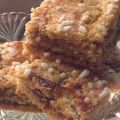 QUADROTTI ALLA MARMELLATA DI ALBICOCCHE