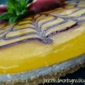 Torta fredda allo yogurt con gelatina di pesche